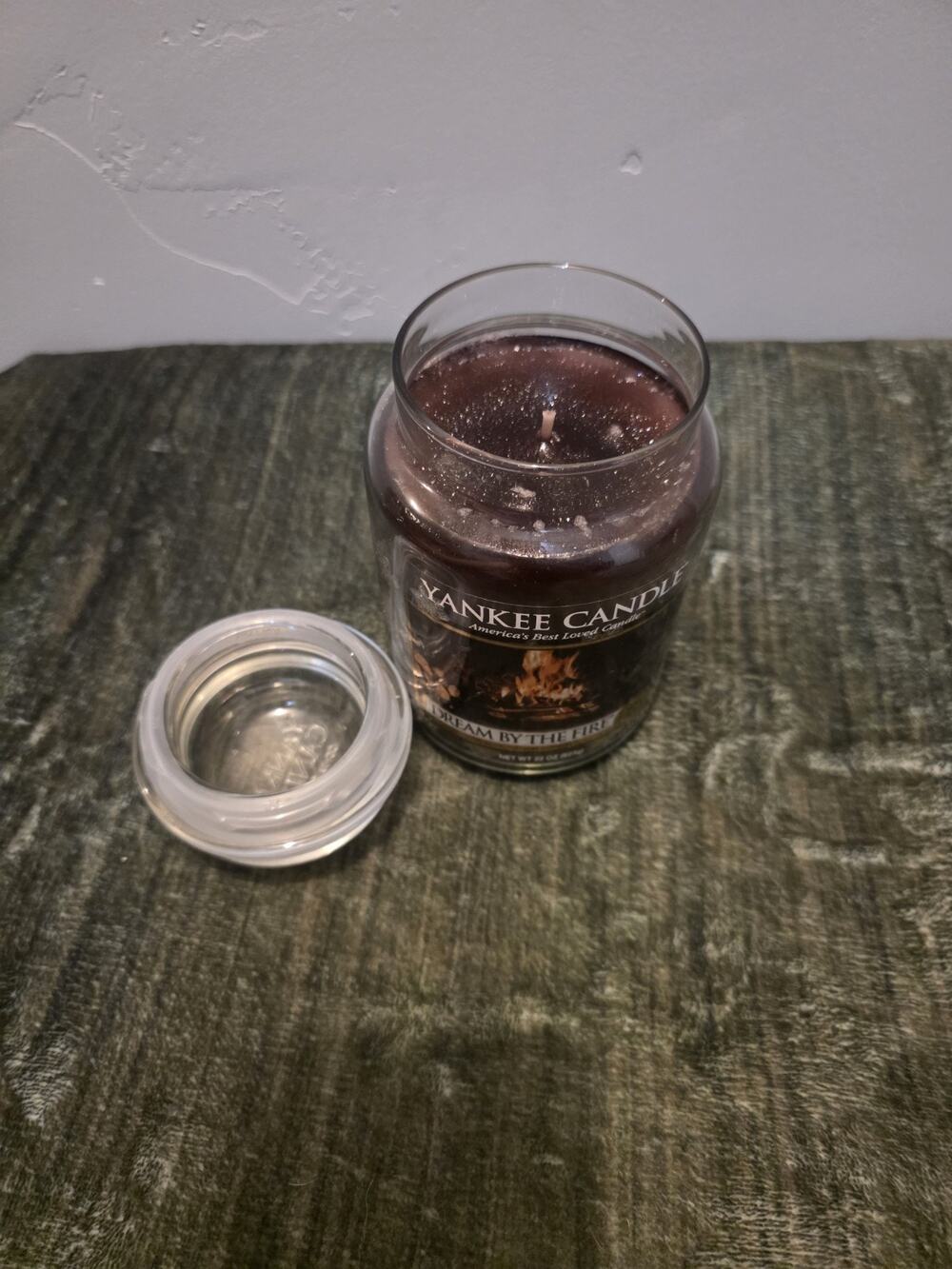 Yankee Candle Dream By The Fire